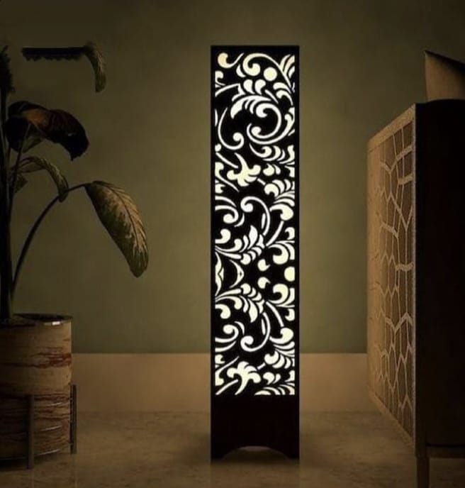 Modern Floral Cutout LED TableLamp – Wooden Vertical Pillar Standing Lamp Light